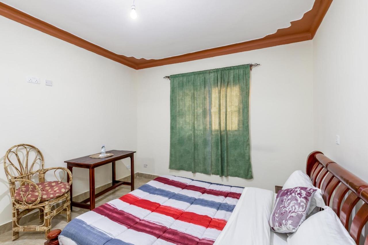Airport Side Hotel Энтеббе Экстерьер фото